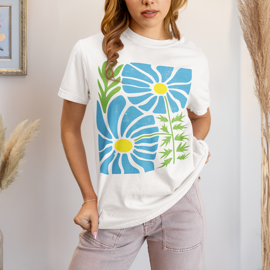 Comfort Colors Block-Print Floral Shirt, Modern Daisy Design, Retro Style Graphic Tee, Flower Designs Graphic T-Shirt, Floral Artistic Shirt