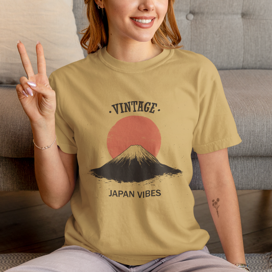 Comfort Colors Vintage Inspired Japanese Mount Fuji Graphic Tee, Retro Japan Vibes Tshirt, Travel Shirt, Distressed Oriental Art Top