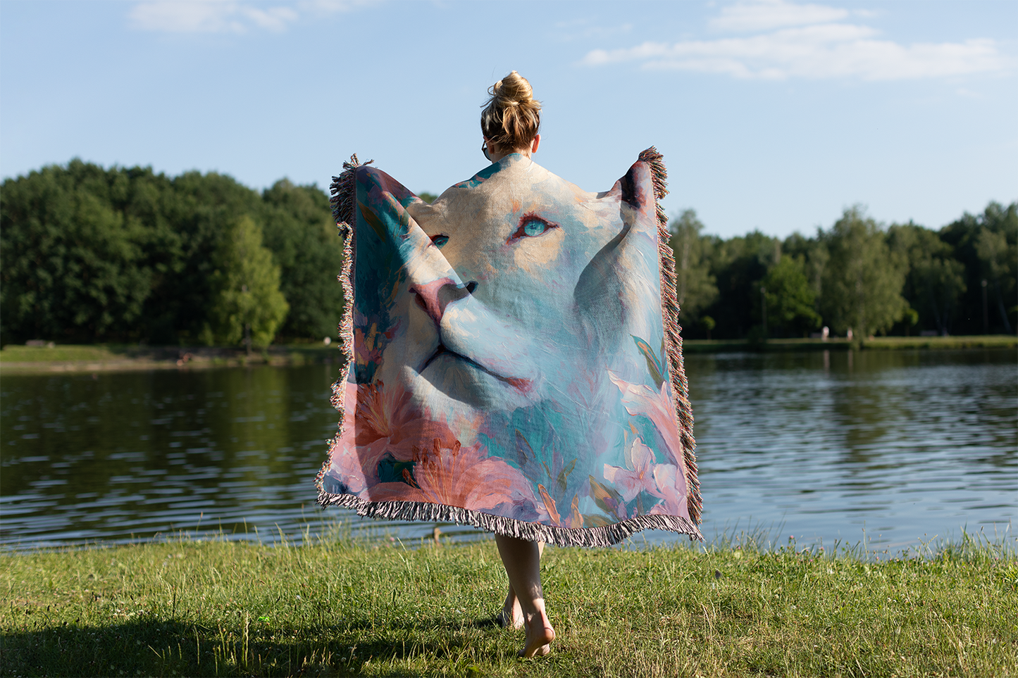 White Lion Woven Blanket, Floral Tapestry Wall Hanging, Impressionist Pastel Jacquard Decor, Maximalist Big Cat Art Throw, Animal Lover Gift